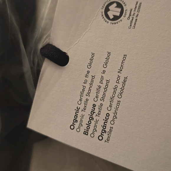 West Elm Washed 100% Organic Cotton Full Off White Sheet Set, Retail $129.00US - Picture 9 of 12